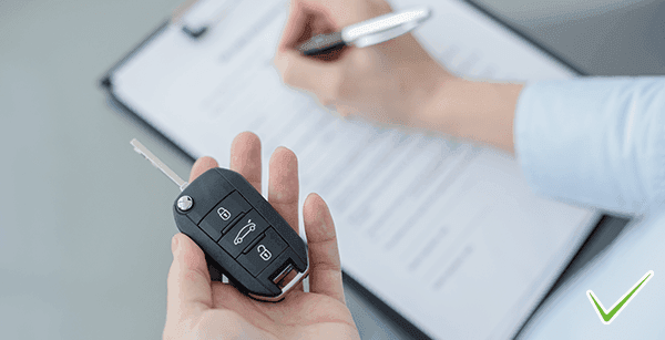 Aprenda a fazer um bom contrato de compra e venda de veículos!