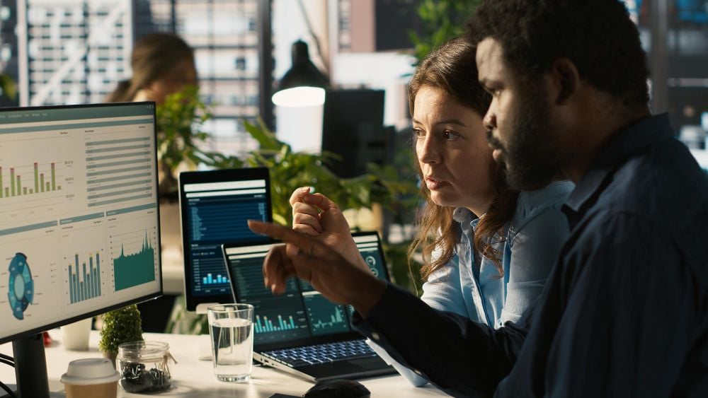 Enriquecimento de dados na cobrança B2B: como aumentar a recuperação de crédito com informações estratégicas