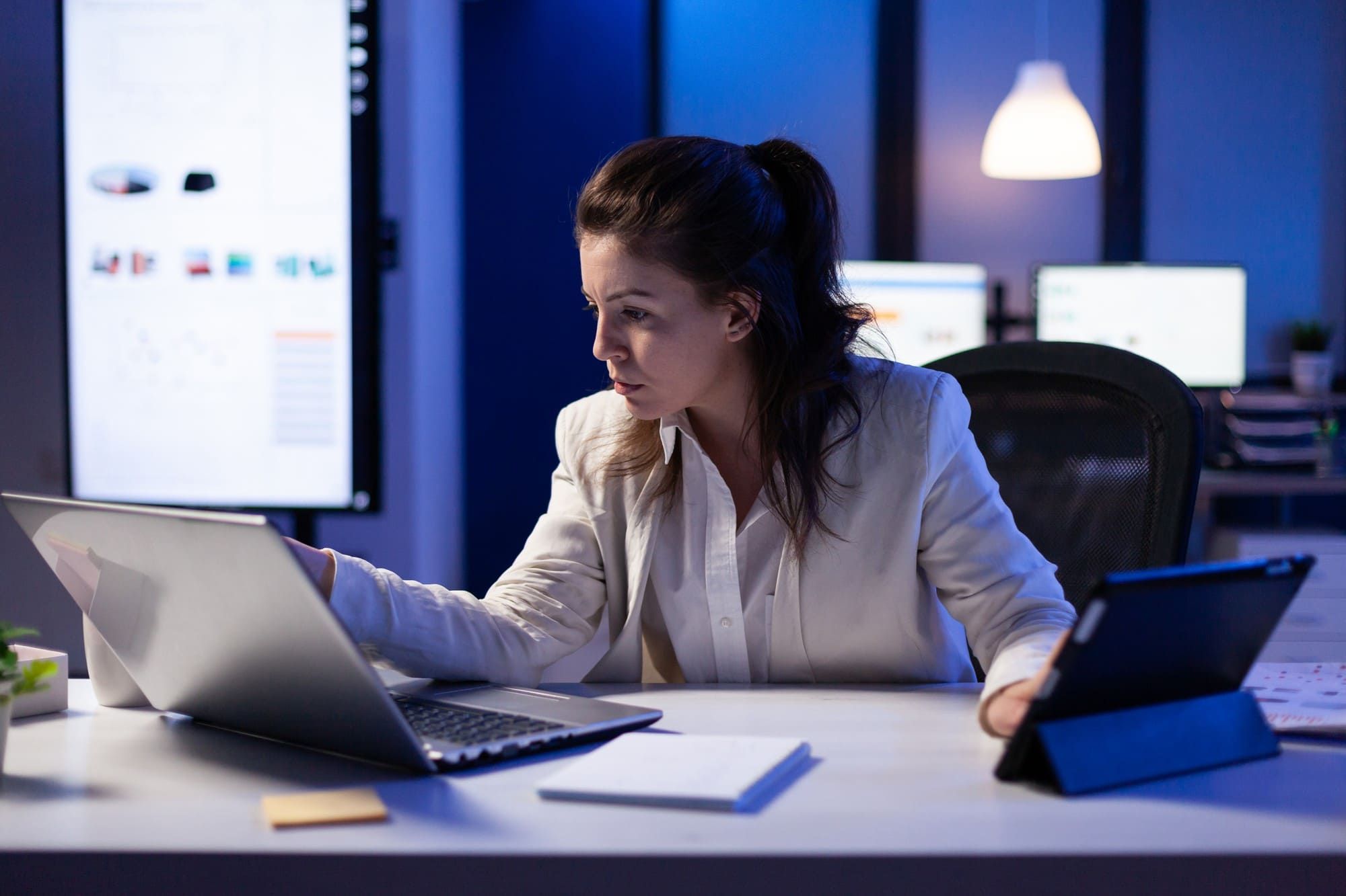 Monitoramento de empresas: como funciona e por que fazer